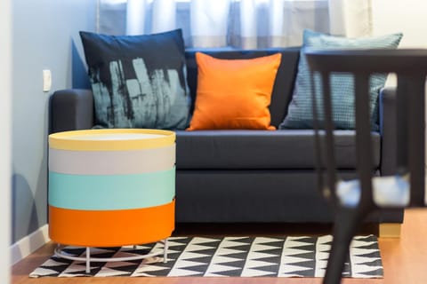 Seating area, Dining area