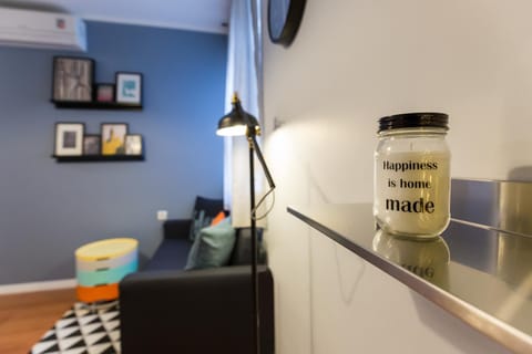 Decorative detail, Seating area