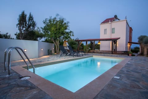 Property building, Pool view, Swimming pool