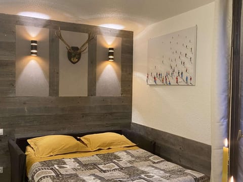 Appartement rénové pour 2 avec WiFi au centre de Val Thorens, proche pistes et commerces - FR-1-637-71 Apartment in Val Thorens