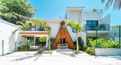 Property building, Day