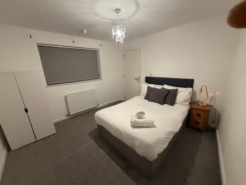 Bedroom, wardrobe
