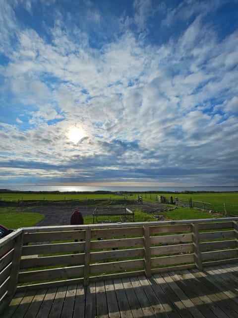 Tarn Bay Retreat- Sea- Fells- Beach- Views-Farm House in Copeland District