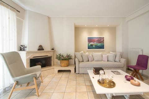 Vicky's Sky Loft Apartment in Pireas