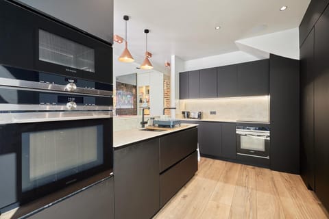 Kitchen or kitchenette, pet friendly