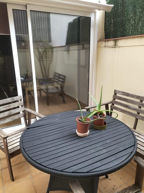 Room in shared appartment close to Camp Nou Vacation rental in L'Hospitalet de Llobregat