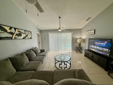 Grand Luxury Pines 3BR Pool Home near Disney Parks Apartment in Loughman