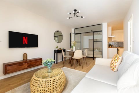 T3 Cocoon 3min from the Vieux Port | By Airnest Apartment in Marseille