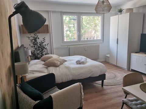Living room, Bedroom