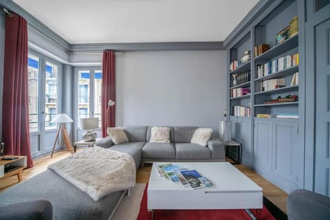 L'ANTHRACITE - Proche Opéra & Centre-ville Apartment in Auvergne-Rhône-Alpes