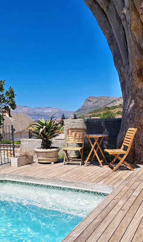 Patio, Mountain view, Pool view, Swimming pool