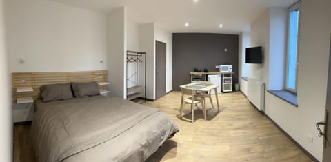 Kitchen or kitchenette, Photo of the whole room