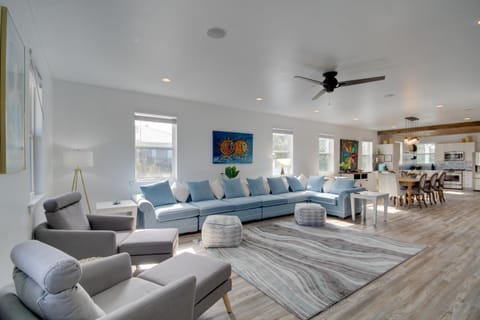 Sunny Waveland Home Rental with Pool Walk to Beach! House in Waveland