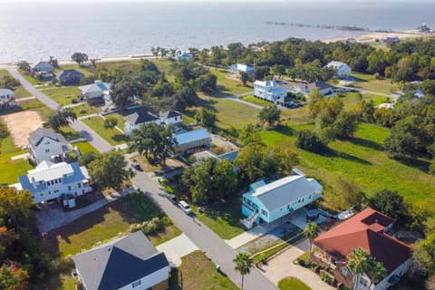 Sunny Waveland Home Rental with Pool Walk to Beach! House in Waveland