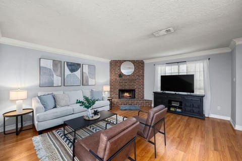 TV and multimedia, Living room, Seating area
