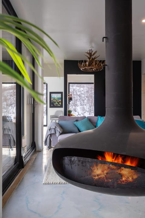Living room, Seating area, fireplace