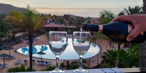 Balcony/Terrace, Swimming pool