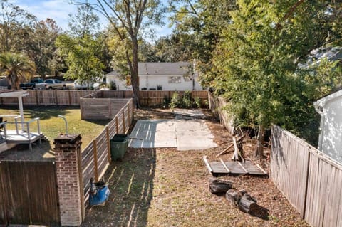 Chic Modern House Close to Beaches & Downtown House in Shem Creek