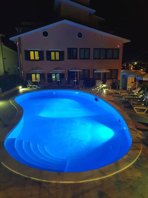 Property building, Night, Summer, On site, Pool view, Swimming pool, Swimming pool