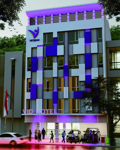 Property building, Day