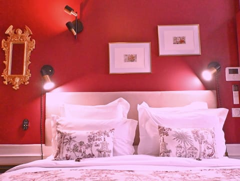 Bed, Decorative detail