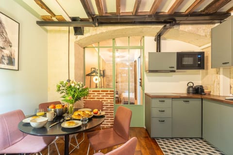 Nouveau - Industrial Appartement - 6p - Gym/Sauna Apartment in Paris