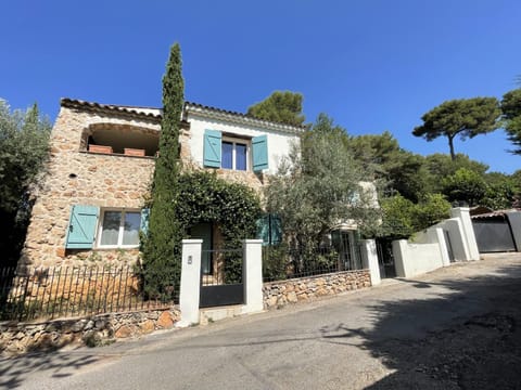 VILLA CANZOMY Bed and Breakfast in Saint Paul de Vence