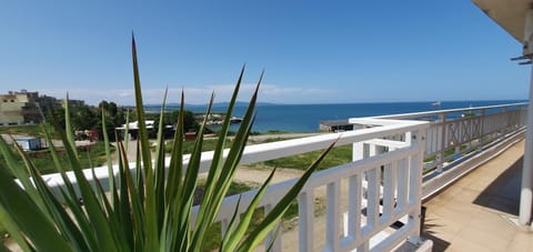 Day, Natural landscape, Balcony/Terrace, Beach, Sea view