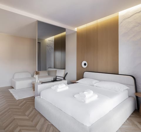 Living room, Photo of the whole room, Seating area, towels