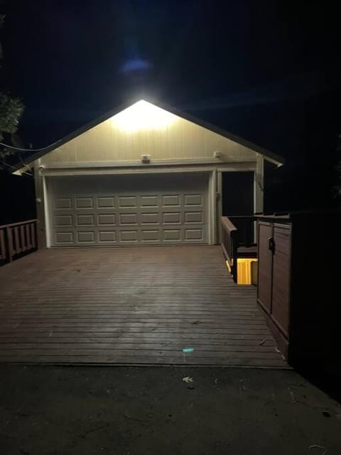 Beautiful, family friendly cabin by Lake Gregory. Cabin in Crestline