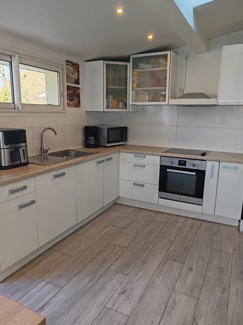 Communal kitchen, stove, kitchen