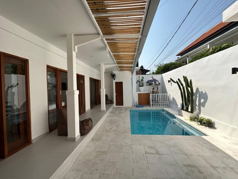 Villa Harmony Berawa Villa in North Kuta