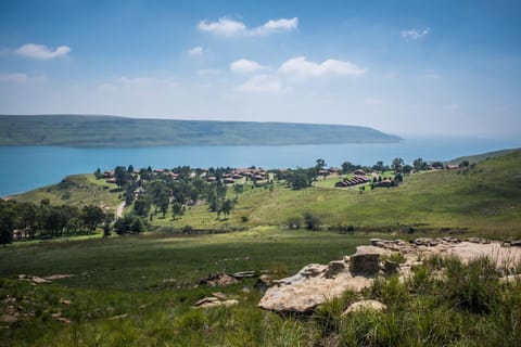 Lake view, Mountain view, River view, Area and facilities