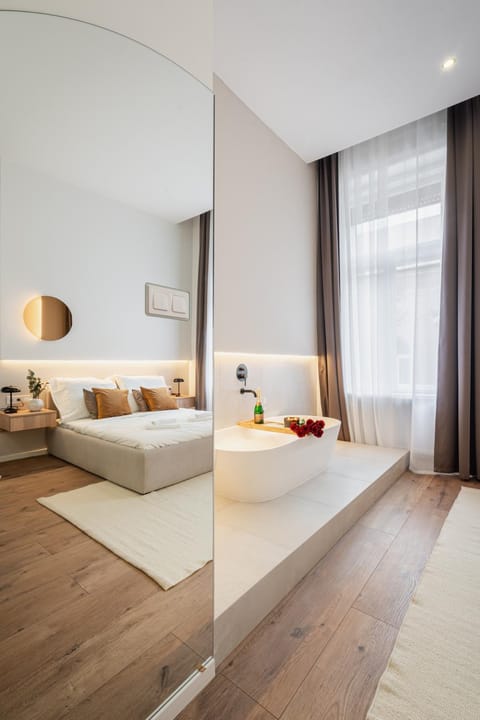 Bathroom, Photo of the whole room, Bath, towels