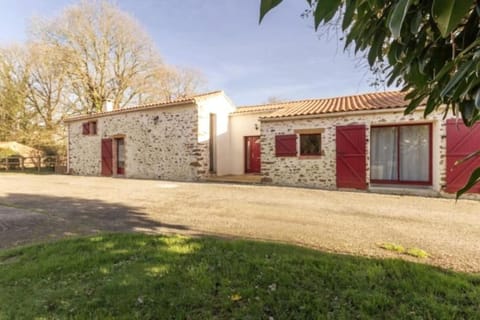 Property building, Spring
