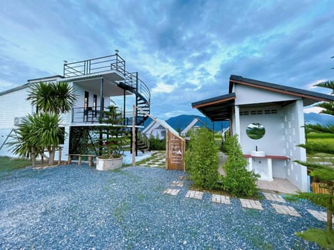 Property building, Natural landscape