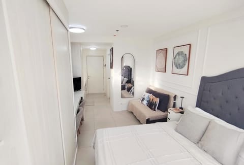 Bed, Photo of the whole room, Bedroom, wardrobe