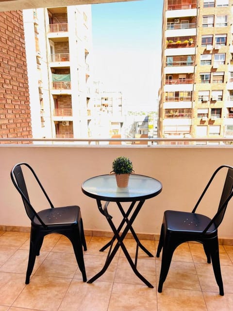 Balcony/Terrace, City view