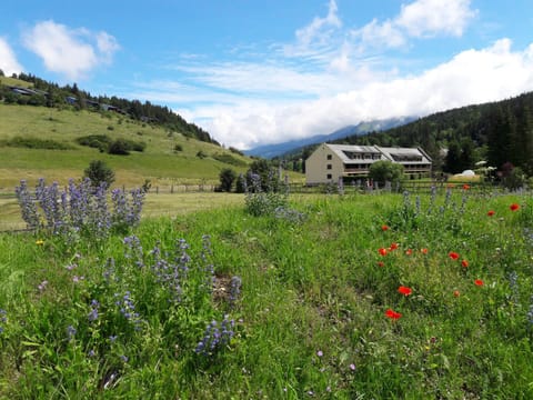 Duplex 59m2 - proche centre - balcon plein sud Apartment in Provence-Alpes-Côte d'Azur