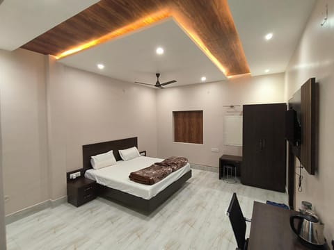 Bed, Photo of the whole room