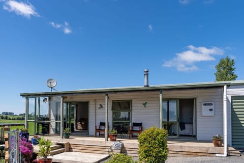 Fantail Cottage House in Hamilton