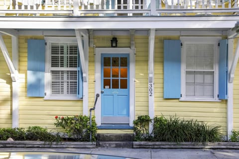 Property building, Facade/entrance, Spring, Day