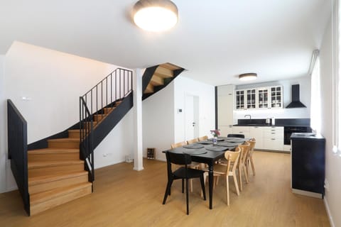 Kitchen or kitchenette, Living room, Dining area