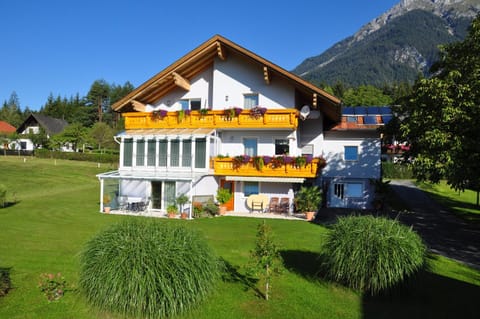 Facade/entrance, Garden