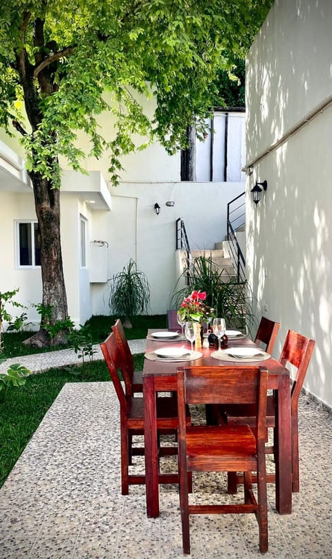 Garden, View (from property/room), Dining area, Garden view