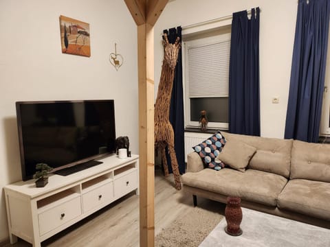 Living room, Photo of the whole room