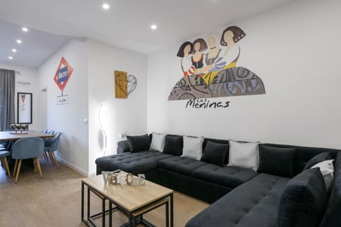 Living room, Seating area, Dining area