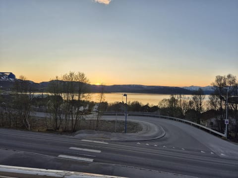 Lovely 4 bedroom house with the view of aurora House in Tromso