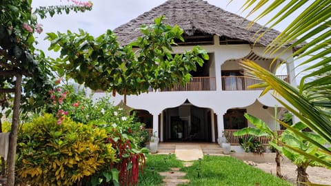 Property building, Garden view