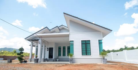 Property building, Day